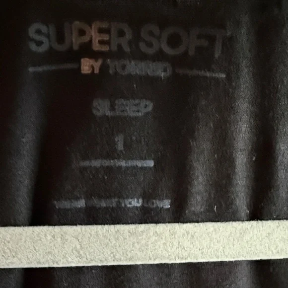torrid Black 'Super Soft' Sleep Top - Picture 2 of 5